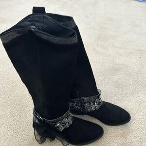NWT Buckle Not Rated boots size 7